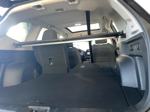 Used 2023 Subaru Forester Premium AWD/4WD image 23