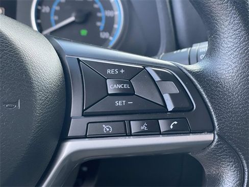 Used 2022 Nissan Leaf S image 10