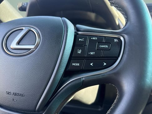 Used 2019 Lexus ES 350 F Sport image 14