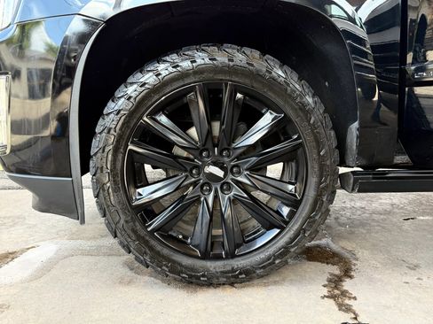 Used 2015 Cadillac Escalade Premium RWD image 8