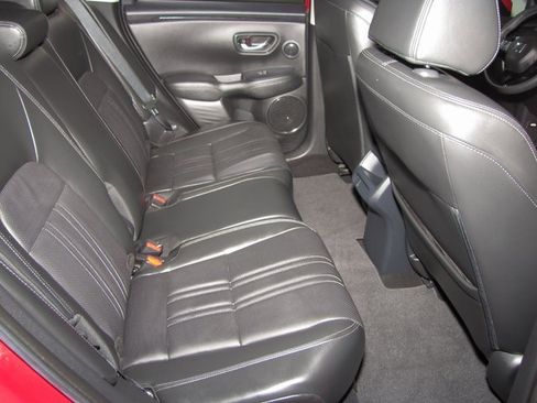 Certified 2024 Honda HR-V EX-L image 18