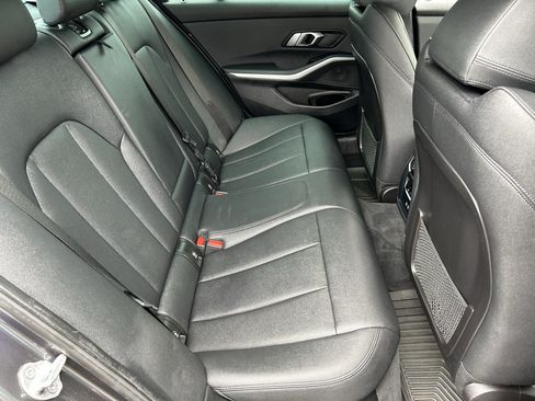 Used 2020 BMW 330i Sedan w/ Convenience Package RWD image 11