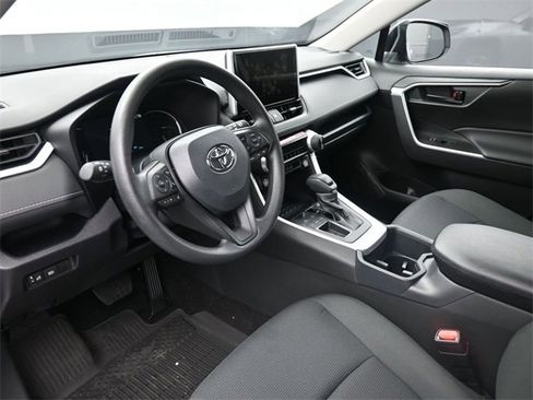 Certified 2025 Toyota RAV4 LE image 18