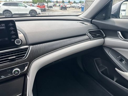 Used 2020 Honda Accord EX-L image 25