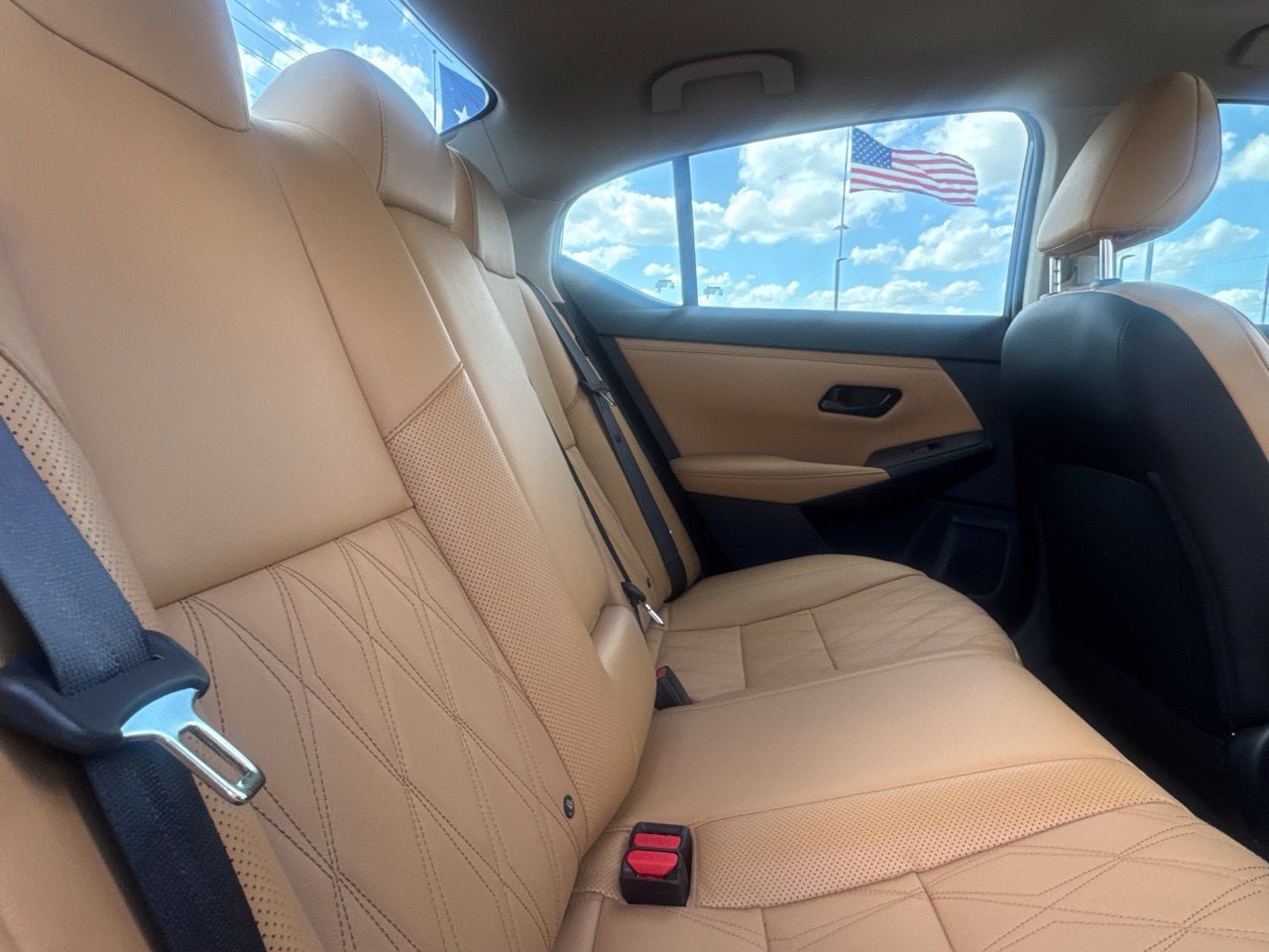 Certified 2025 Nissan Sentra SV w/ SV Premium Package FWD image 38