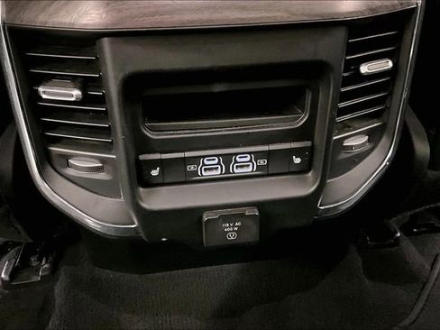 Used 2025 RAM 1500 Laramie AWD/4WD image 32