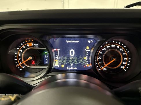 New 2025 Jeep Wrangler Unlimited Rubicon 392 image 11