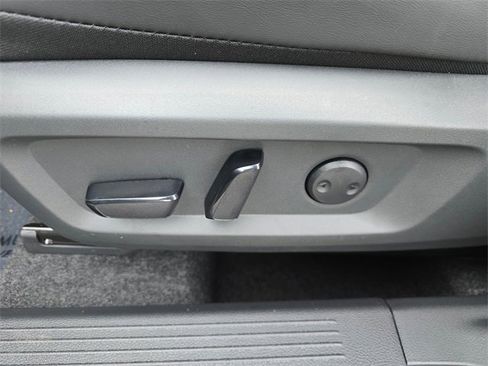 New 2026 Nissan Rogue SV image 18