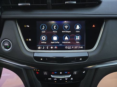 Certified 2024 Cadillac XT5 Luxury image 21