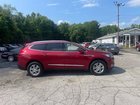 Used 2018 Buick Enclave Essence FWD image 4