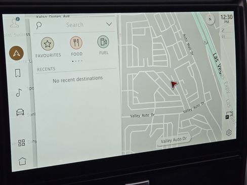 Used 2025 Land Rover Discovery S image 27