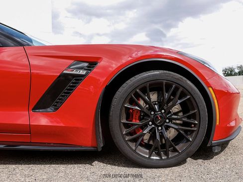Used 2016 Chevrolet Corvette Z06 w/ 3LZ Preferred Equipment Group RWD image 11