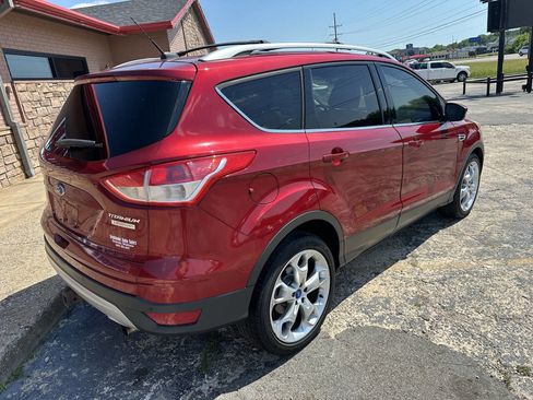 Used 2013 Ford Escape Titanium w/ Parking Technology Pkg FWD image 9