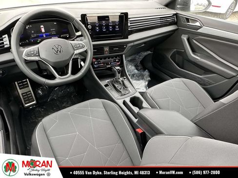 Used 2026 Volkswagen Jetta Sport FWD image 10