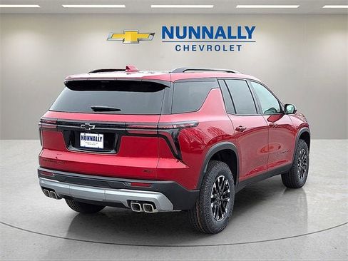 New 2026 Chevrolet Traverse Z71 w/ Enhanced Driving Package image 5