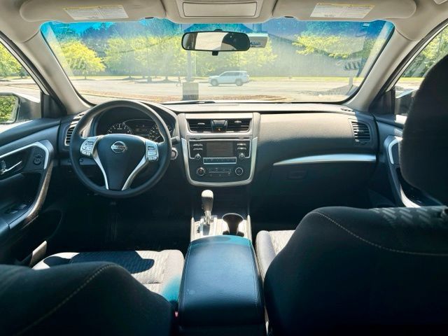 Used 2018 Nissan Altima 2.5 S FWD image 24