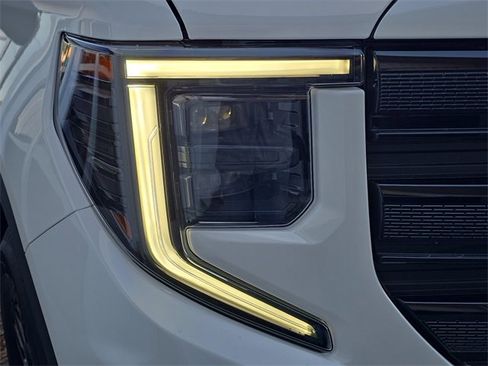 New 2026 GMC Sierra 1500 Elevation image 10