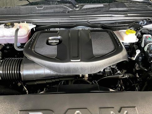 Used 2025 RAM 1500 Lone Star image 9