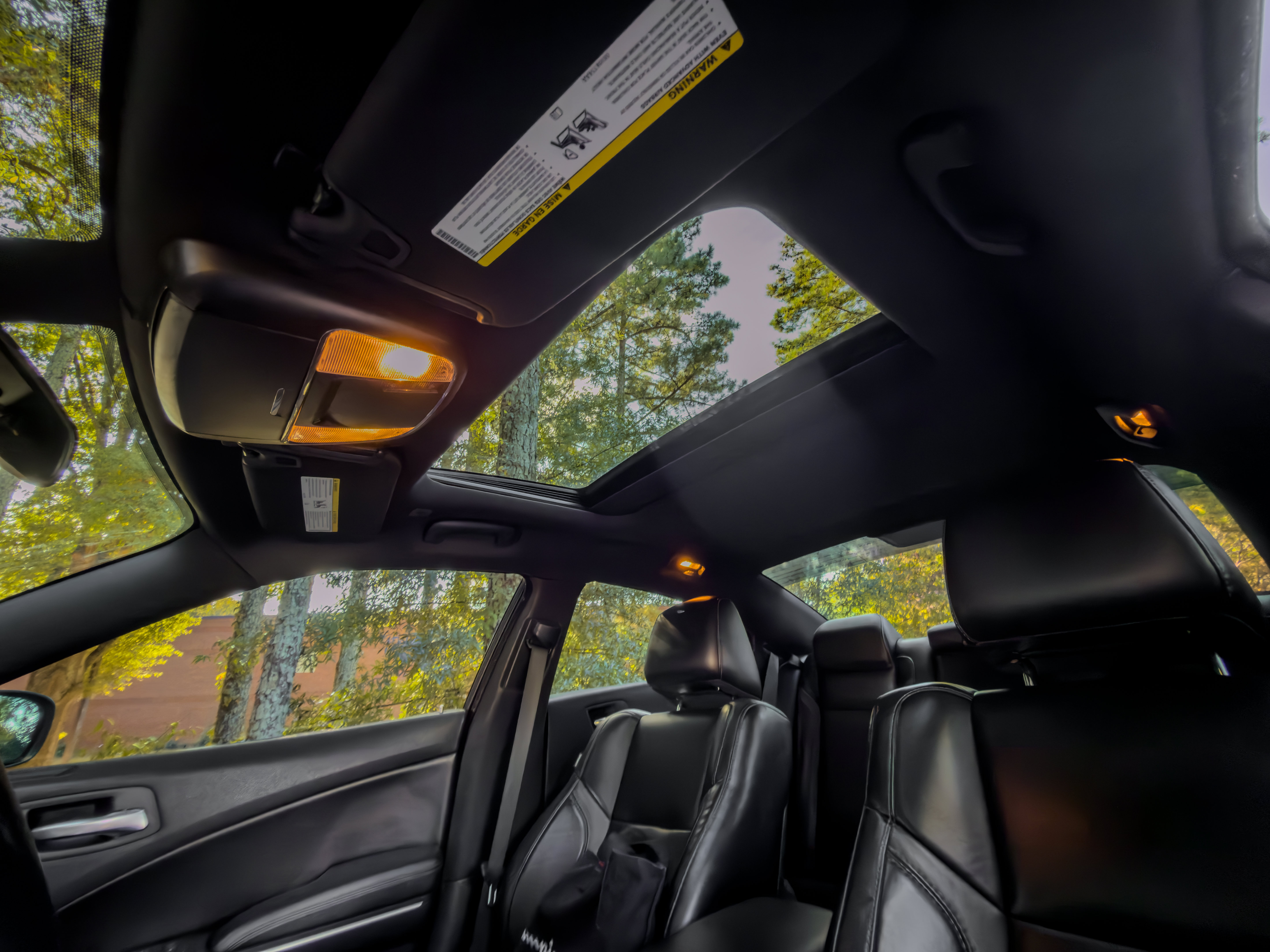 Used 2022 Dodge Charger SXT w/ Leather Interior Group RWD image 12
