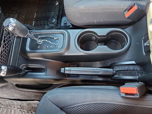 Used 2017 Jeep Wrangler Unlimited Sport image 24