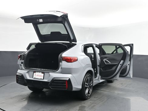 Used 2025 BMW X2 xDrive28i AWD/4WD image 27