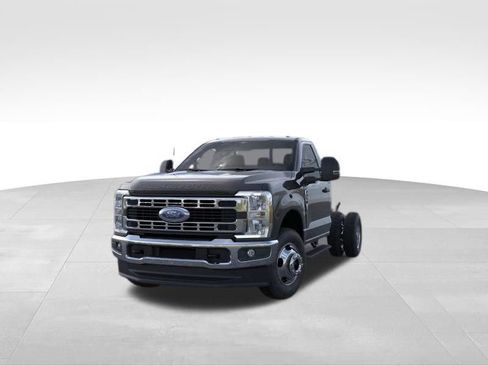New 2026 Ford F350 XL w/ XL Chrome Package AWD/4WD image 2