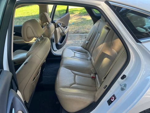 Used 2013 Hyundai Azera w/ Technology Pkg FWD image 10