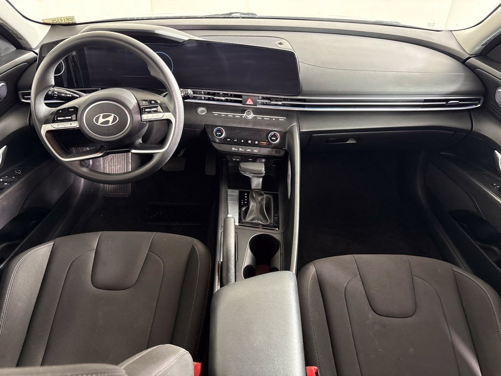 Used 2024 Hyundai Elantra SEL FWD image 14