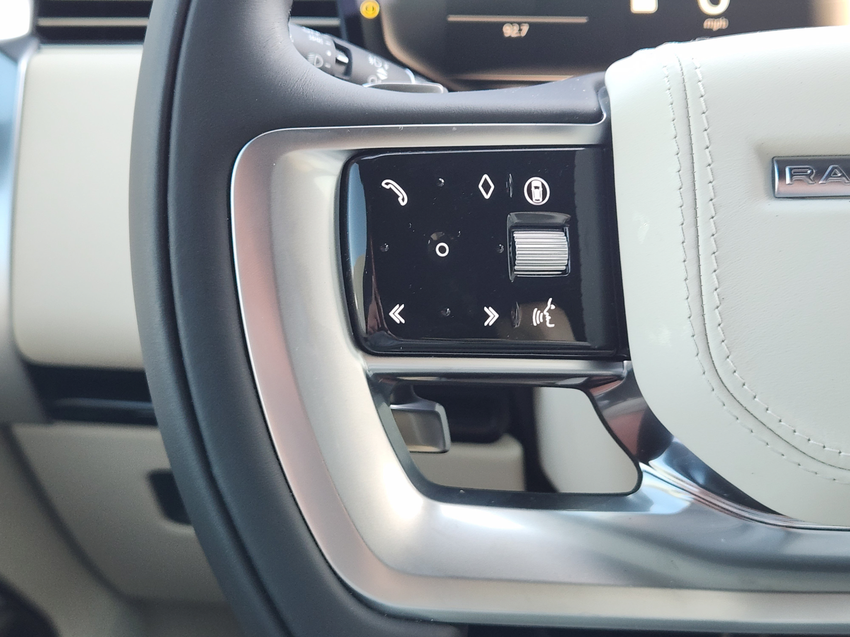 New 2026 Land Rover Range Rover SE AWD/4WD image 21