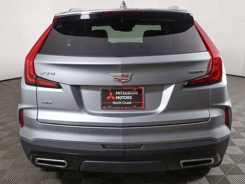 Used 2024 Cadillac XT4 Premium Luxury image 11