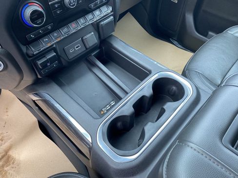 Used 2020 Chevrolet Silverado 1500 LTZ w/ LTZ Plus Package image 19