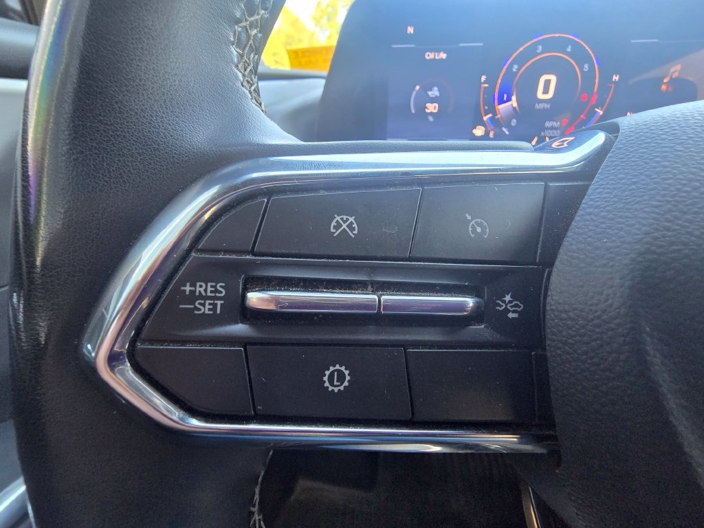 Certified 2025 Chevrolet Traverse LT FWD image 23