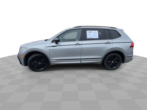 Used 2022 Volkswagen Tiguan SE R-Line image 5