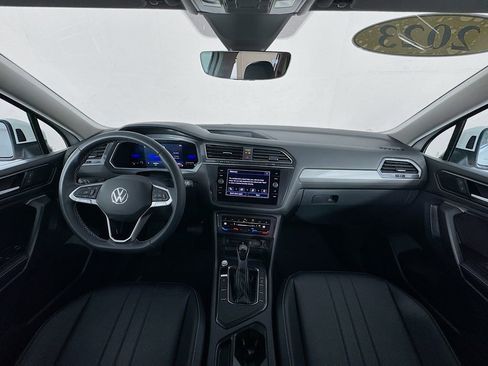 Used 2023 Volkswagen Tiguan SE image 35