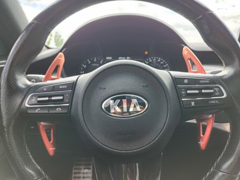 Used 2018 Kia Stinger GT2 AWD/4WD image 33