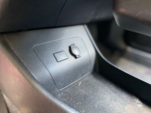 Used 2015 Toyota Prius Two FWD image 13