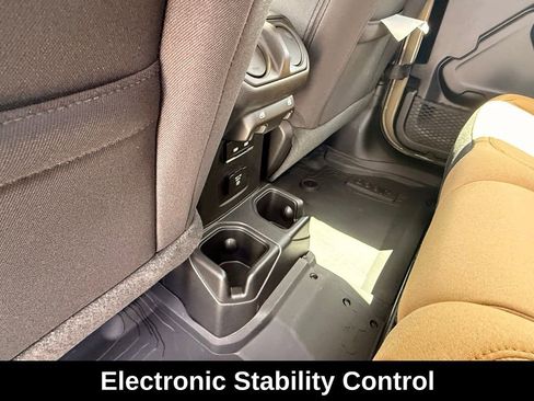 New 2026 Jeep Gladiator Willys AWD/4WD image 27