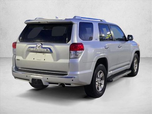 Used 2012 Toyota 4Runner SR5 w/ Convenience Pkg RWD image 2