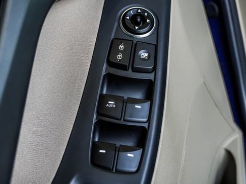 Used 2016 Hyundai Elantra Value Edition FWD image 33
