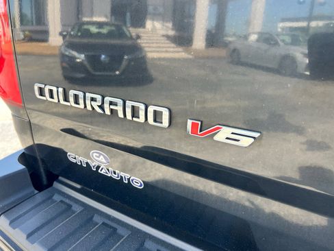 Used 2020 Chevrolet Colorado W/T w/ WT Convenience Package image 12