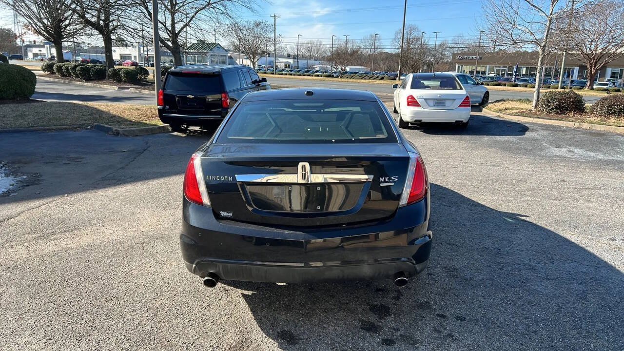 Used 2010 Lincoln MKS AWD image 6
