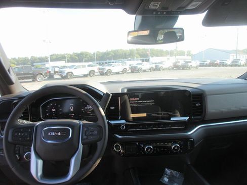 New 2026 GMC Sierra 2500 SLT image 16