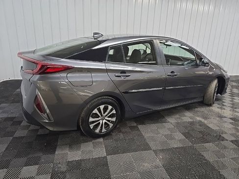 Used 2021 Toyota Prius Prime LE image 3