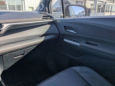 Used 2021 Toyota Sienna XSE w/ XSE Plus Package image 15