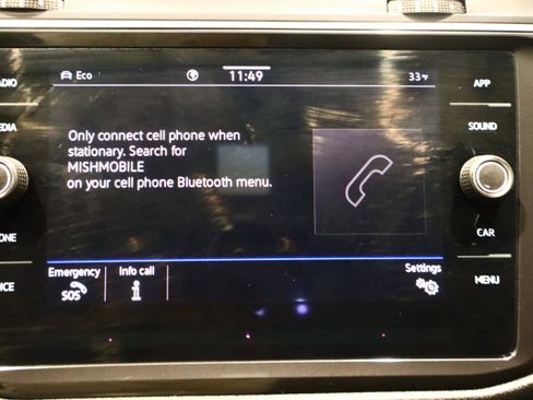 Used 2024 Volkswagen Tiguan SE image 33