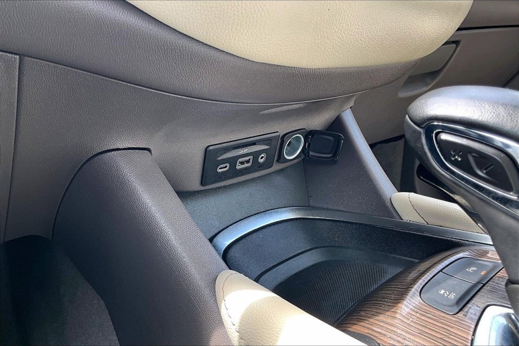 Used 2024 Chevrolet Malibu LT FWD image 16