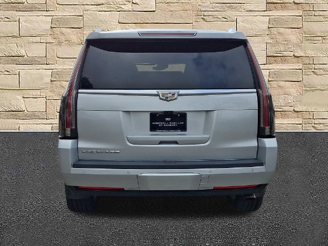 Used 2020 Cadillac Escalade Luxury w/ LPO, Radiant Package AWD/4WD image 3