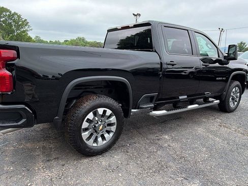 New 2026 Chevrolet Silverado 2500 Custom w/ Custom Value Package AWD/4WD image 5