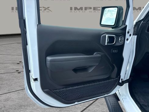Used 2025 Jeep Wrangler Unlimited Sport AWD/4WD image 22