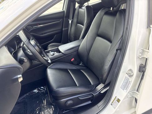 Used 2019 MAZDA MAZDA3 Hatchback FWD image 19